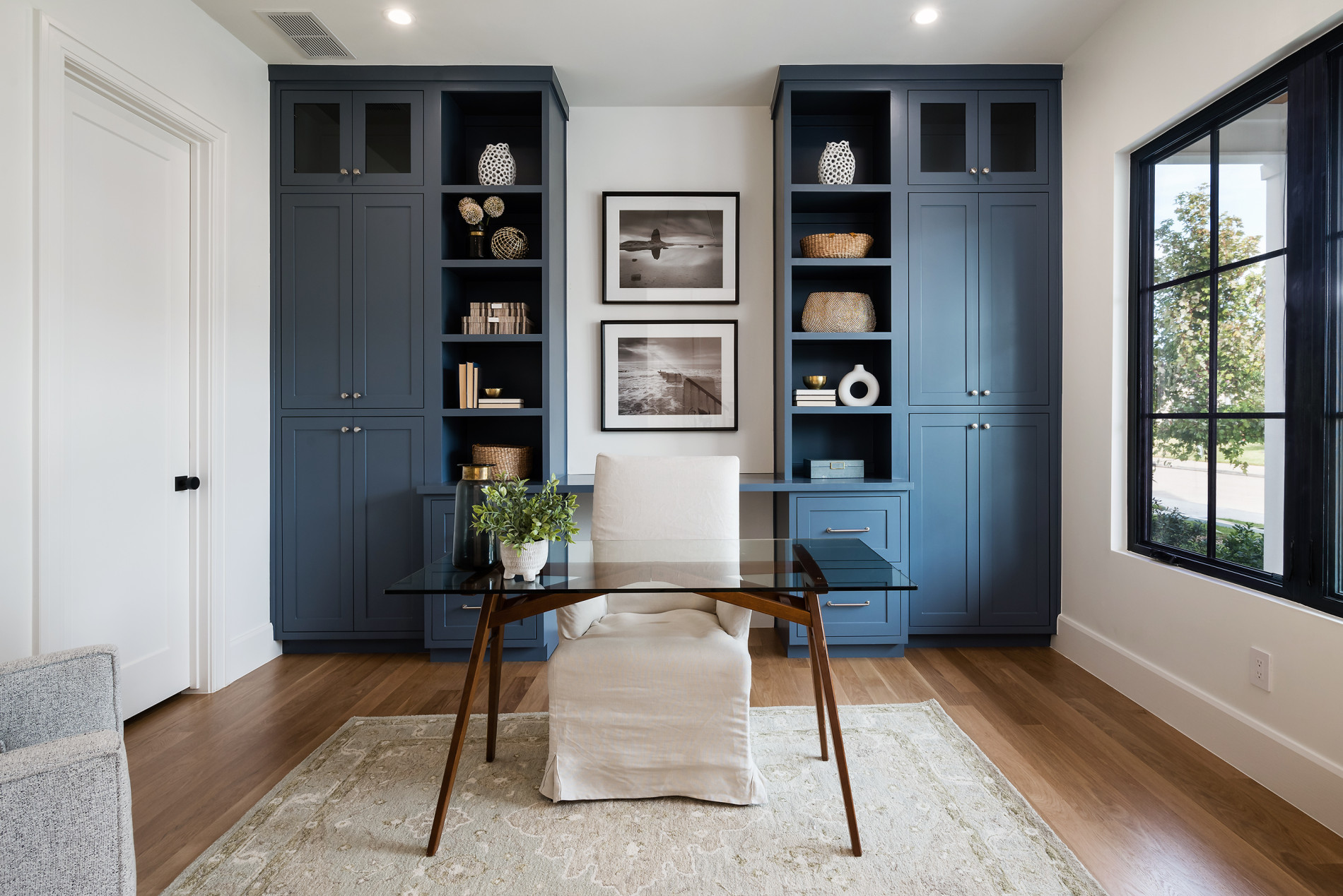 5722 Orchid Lane interior