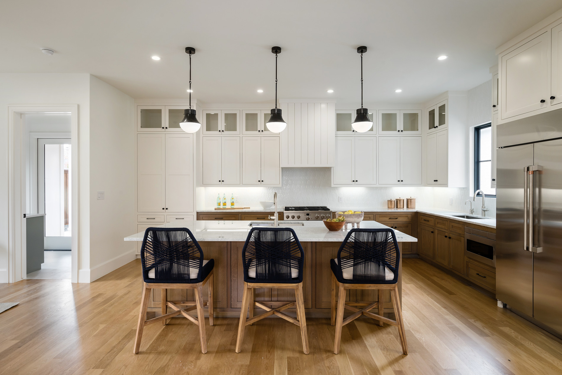 5722 Orchid Lane interior