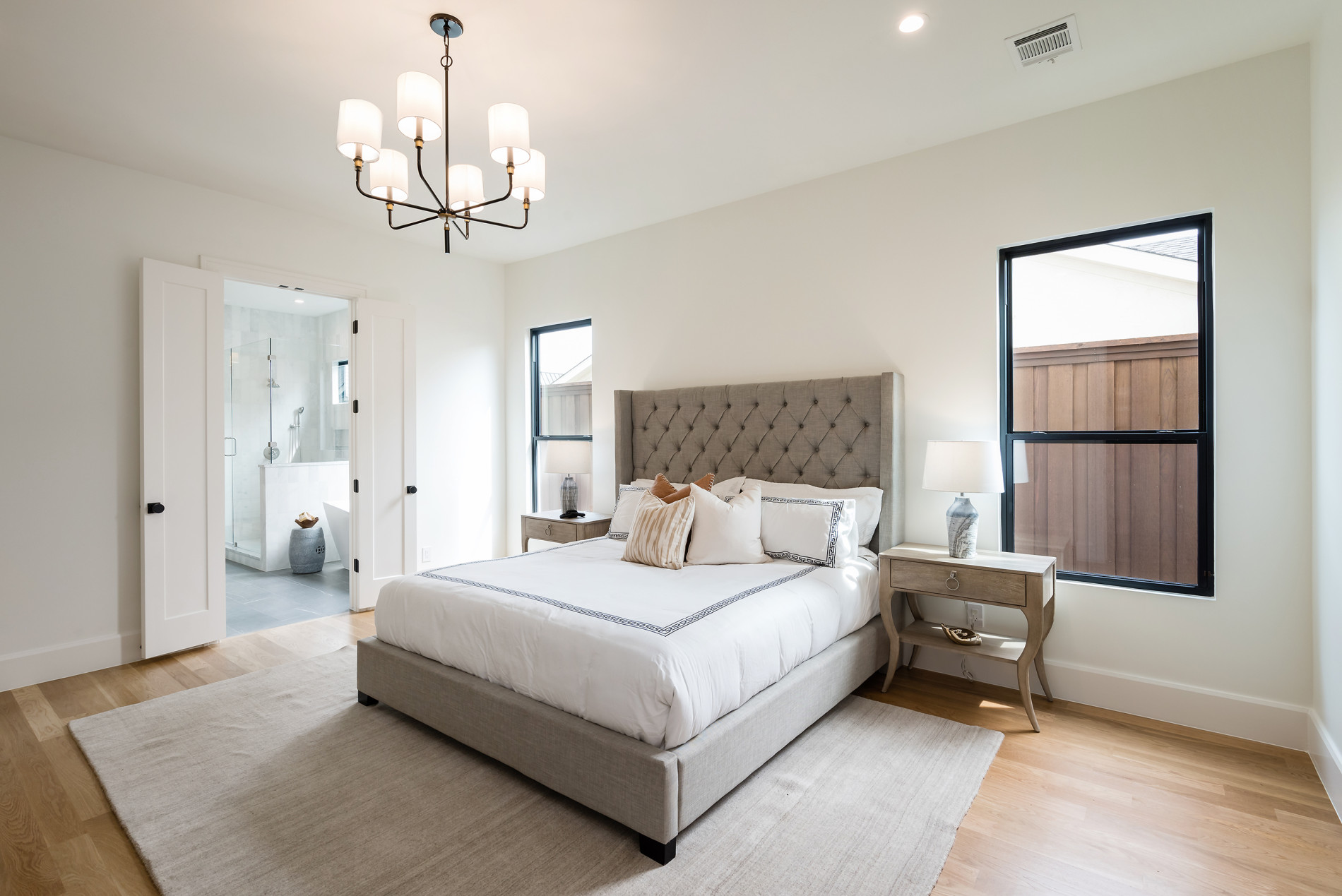 5722 Orchid Lane interior